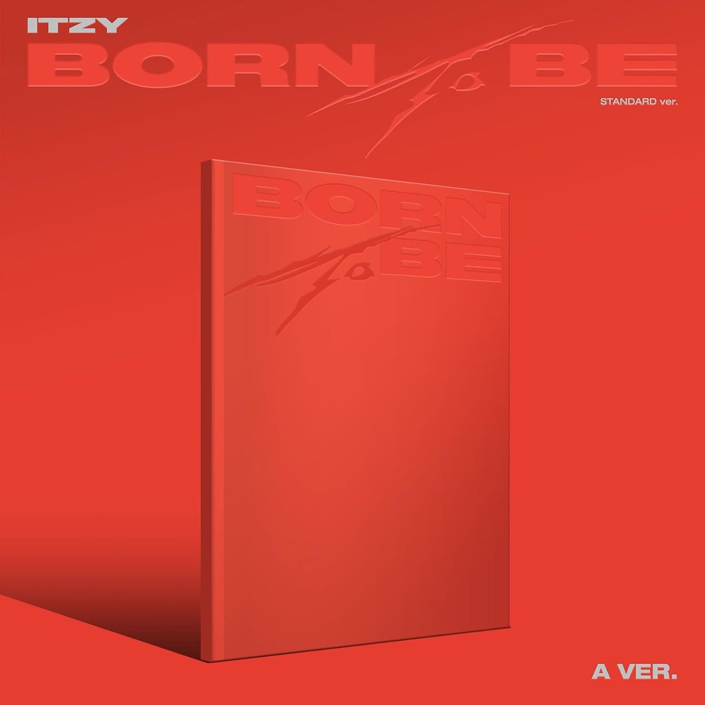 Itzy - Born to be (CD Nieuw)