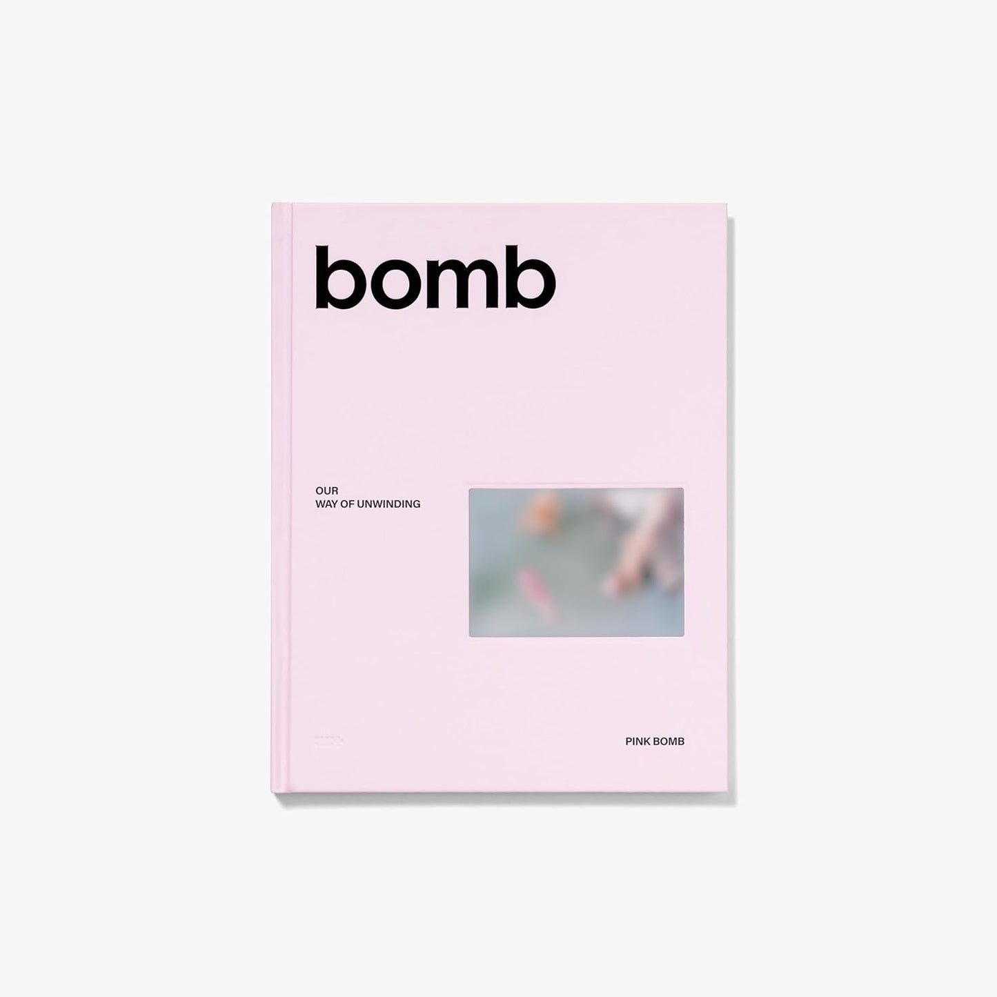 Illit - Bomb (Pink version CD Nieuw)